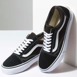 Zapatillas-UA-Old-Skool-Black-Black