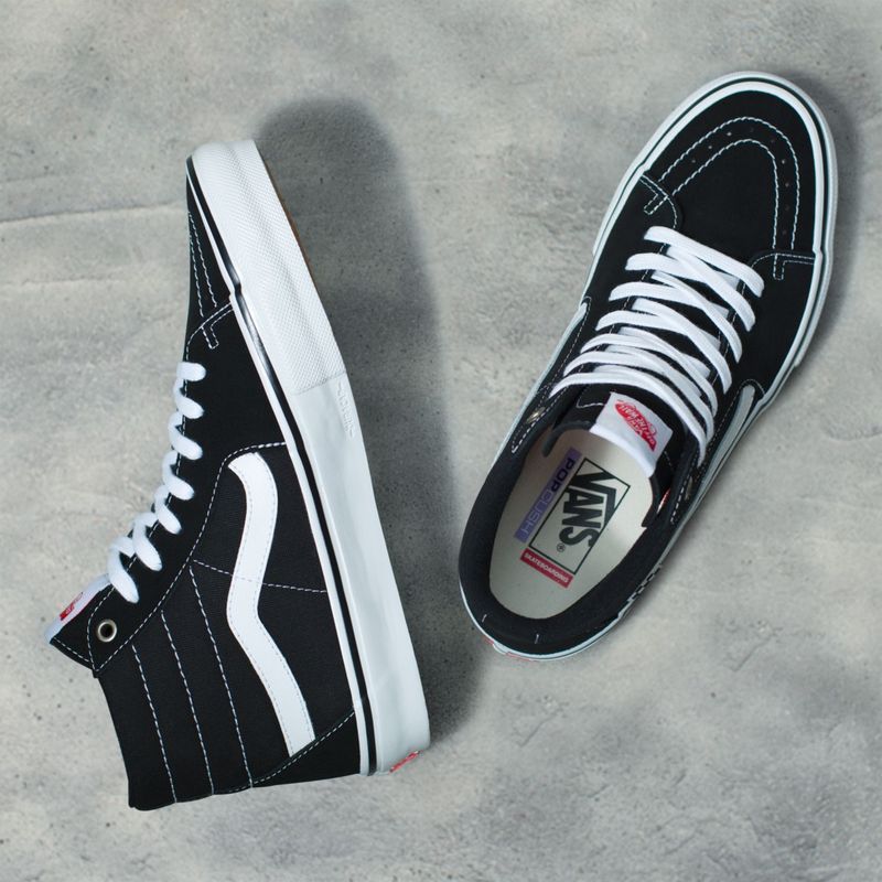 Zapatillas-MN-Skate-SK8-Hi-Black-White