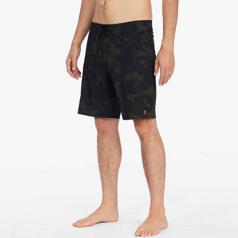 Traje-de-Baño-Hombre-AirLite-Plus-Boardshorts