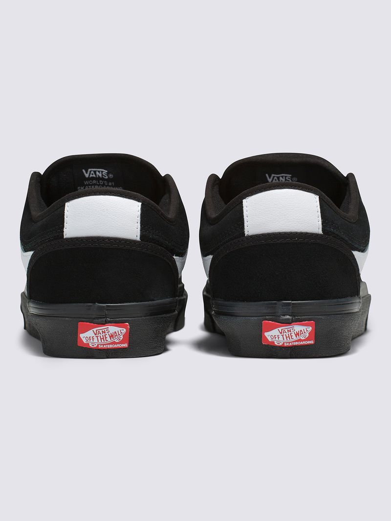 Zapatilla-Skate-Unisex-Chukka-Low-Sidestripe-Negro-Vans