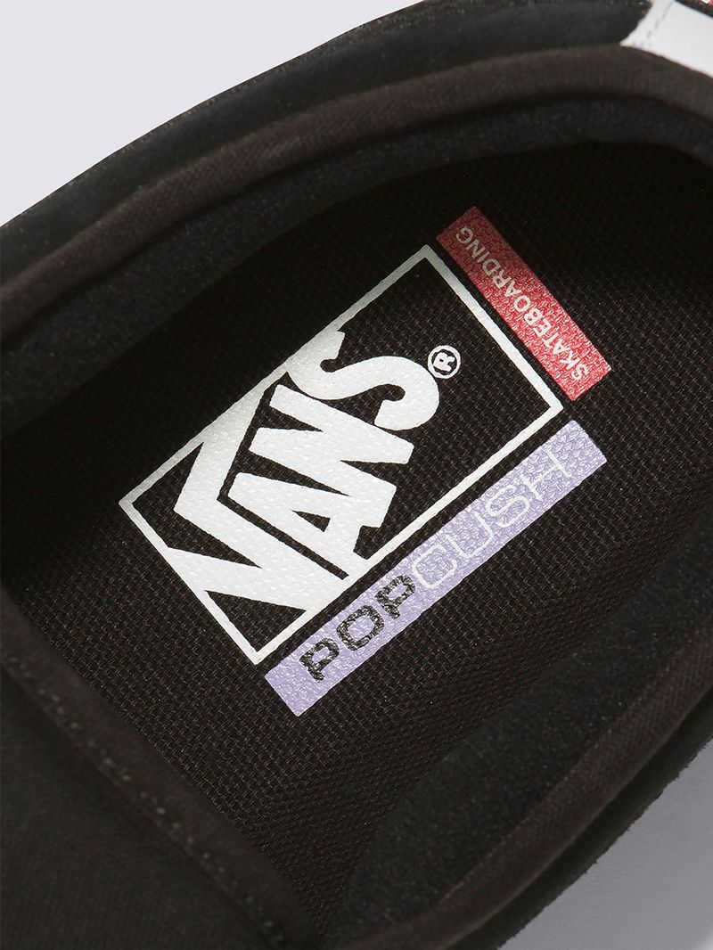 Zapatilla-Skate-Unisex-Chukka-Low-Sidestripe-Negro-Vans