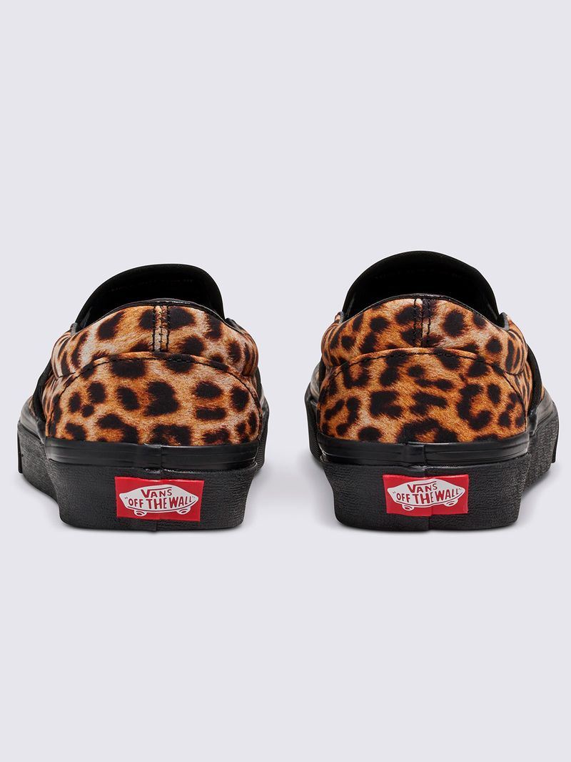 Zapatilla-Urbana-Mujer-Classic-Slip-On-Negro-Vans