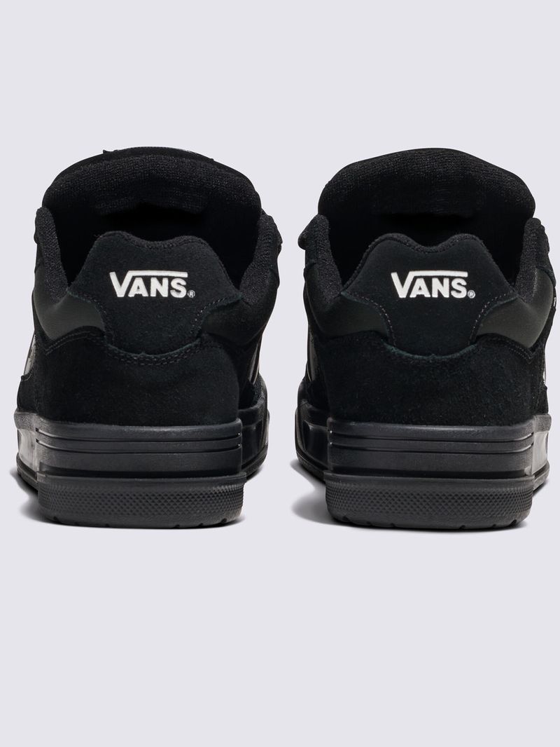Zapatilla-Urbana-Unisex-Upland-Negro-Vans