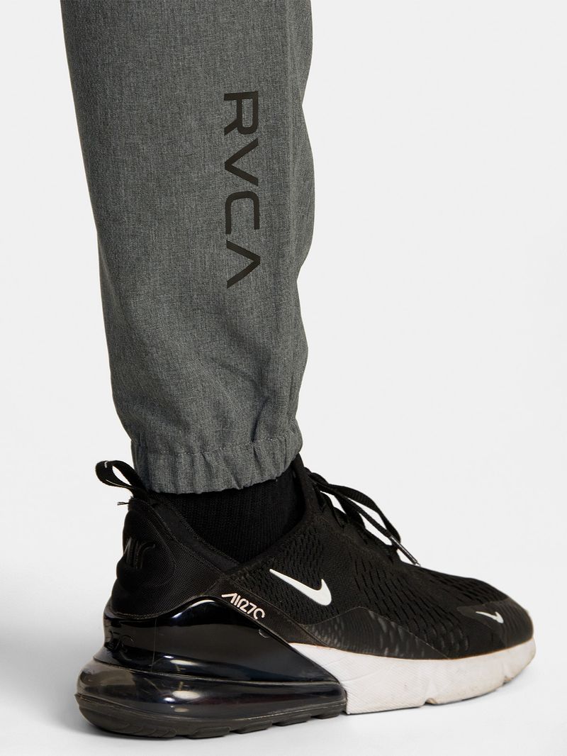 Jogger-Hombre-Yogger-II-Gris-RVCA
