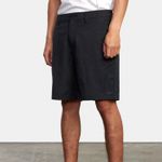 Short-Hombre-Back-In-Hybrid-Negro-RVCA