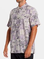 Camisa-Manga-Corta-Hombre-Double-Vision-Purple-Flowers-Billabong