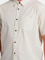 Camisa-Manga-Corta-Hombre-Sundays-Blanca-Billabong