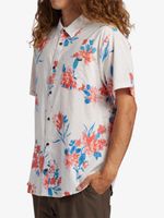 Camisa-Manga-Corta-Hombre-Sundays-Flower-Blanca-Billabong