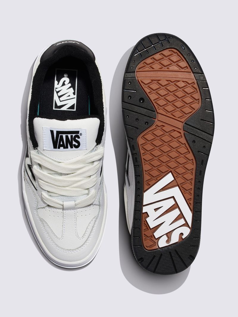Zapatilla-Urbana-Unisex-Upland-Blanco-Vans