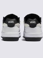 Zapatilla-Urbana-Unisex-Upland-Blanco-Vans