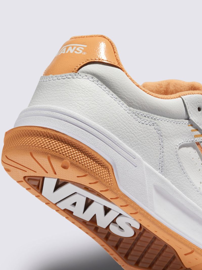Zapatilla-Urbana-Unisex-Upland-Blanco-Vans