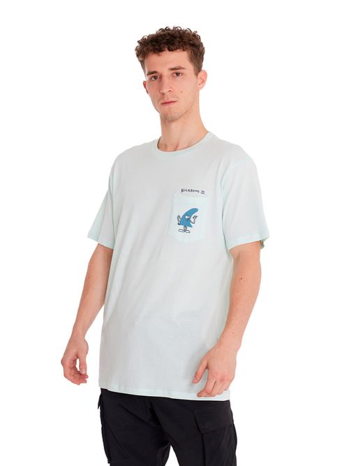 POLERA HOMBRE FUNGHI POCKET CELESTE BILLABONG