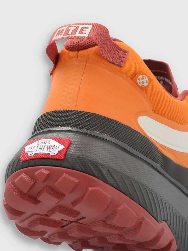 ZAPATILLA-CASUAL-UNISEX-MTE-CROSSPATH-NARANJA-VANS