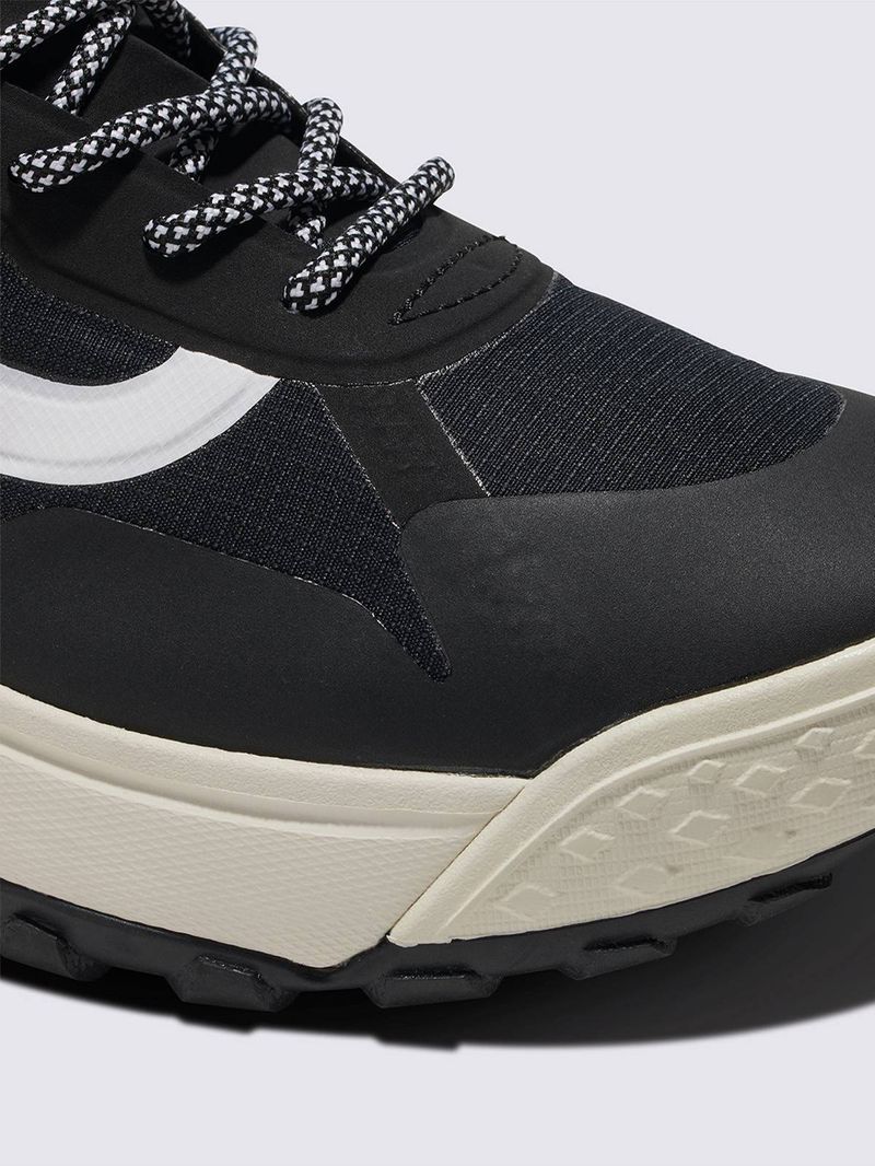 ZAPATILLA-C-CANA-UNISEX-MTE-CROSSPATH-MID-NEGRO-VANS