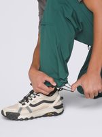 PANTALON-HOMBRE-MTE-TREK-GUIDE-PANT-VERDE-VANS
