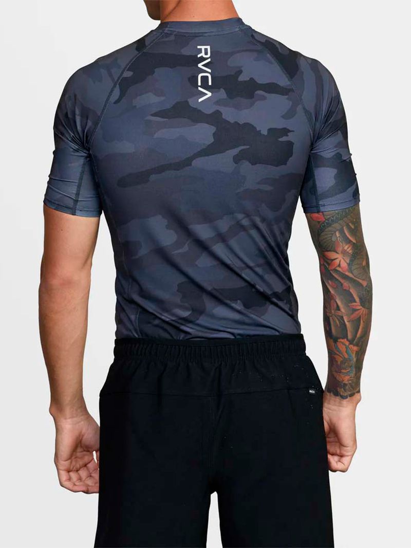 POLERA-HOMBRE-VQ-SPORT-RASHGUARD-SHORT