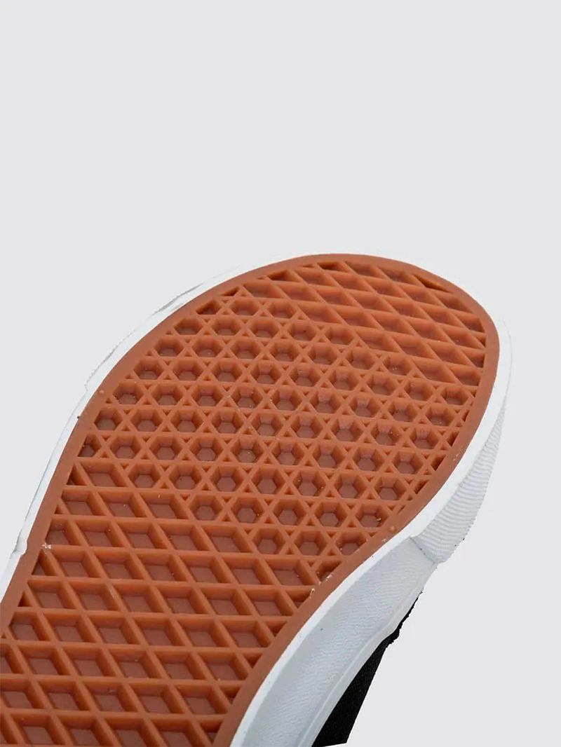 ZAPATILLA HOMBRE Chukka Push NEGRO VANS