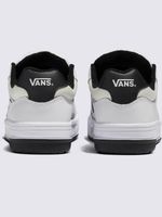 Zapatilla-Urbana-Unisex-Upland-Blanco-Vans