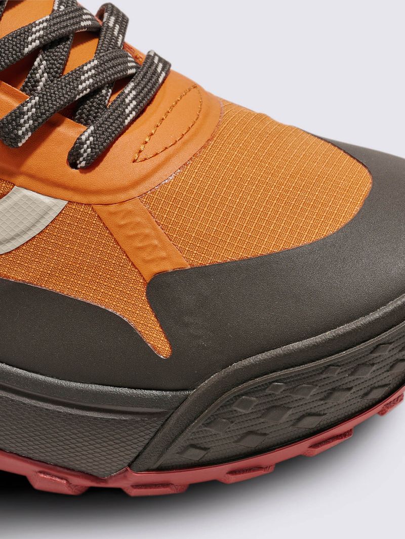 ZAPATILLA-CASUAL-UNISEX-MTE-CROSSPATH-NARANJA-VANS