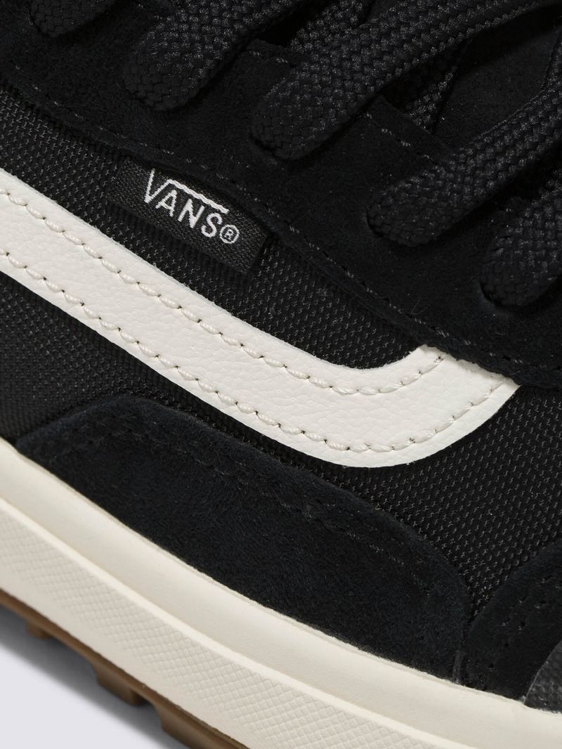 Zapatilla Urbana Unisex Ua Ultrarange Exo Mte-1 Negro Vans