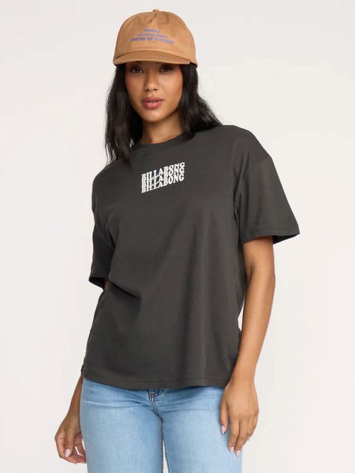 Polera Manga Corta Mujer In The Beyond SS Negro Billabong