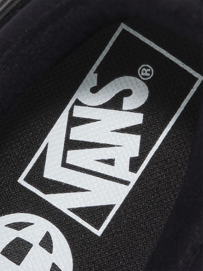 Zapatilla Casual Unisex Ultrarange Neo Vr3 Negro Vans