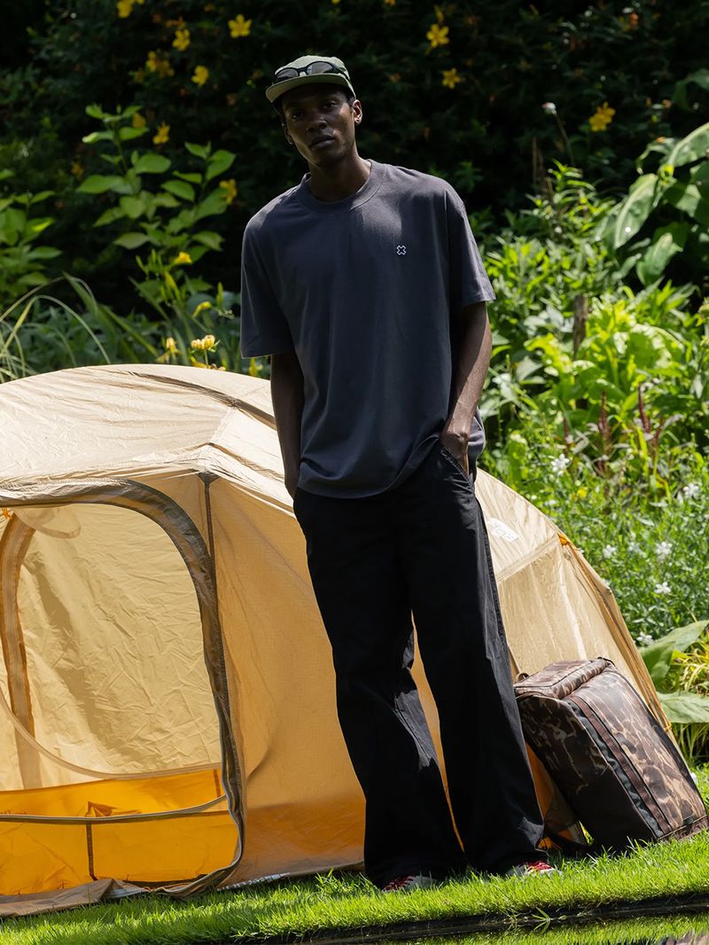 Polera M/C Unisex Patch Tee Negro Blue Banana