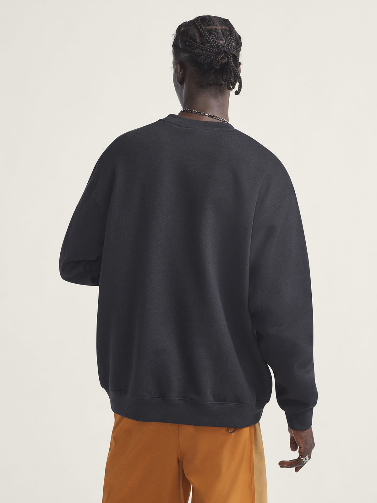 Poleron Hombre Classic Oval Crew Negro Vans