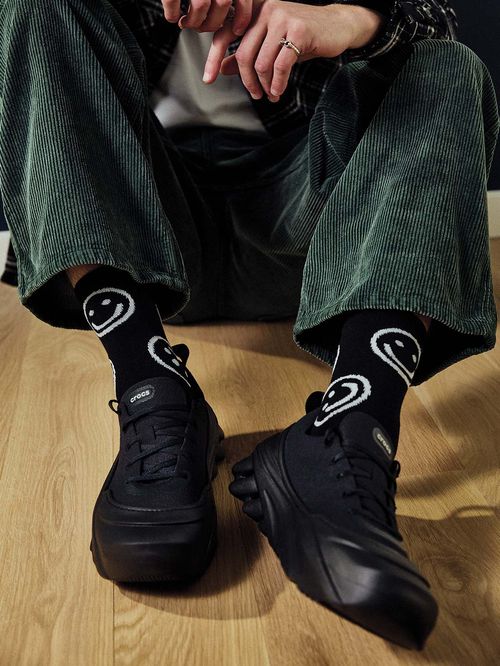 Zapatilla Unisex Echo Surge Negro Crocs