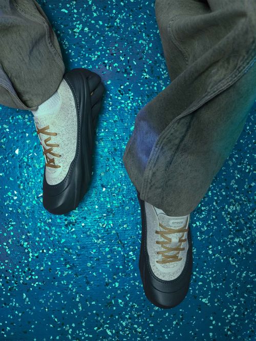 Zapatilla Unisex Echo Surge Blanco Crocs